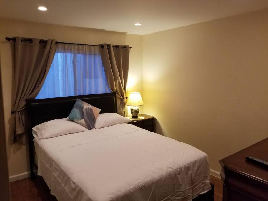 Beautiful Spacious 2 Bedroom, 2 Bathroom Condo لونغ بيتش، كاليفورنيا المظهر الخارجي الصورة